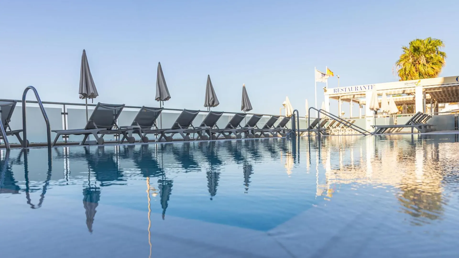 Отель Perla Marina Нерха 4*,  Испания