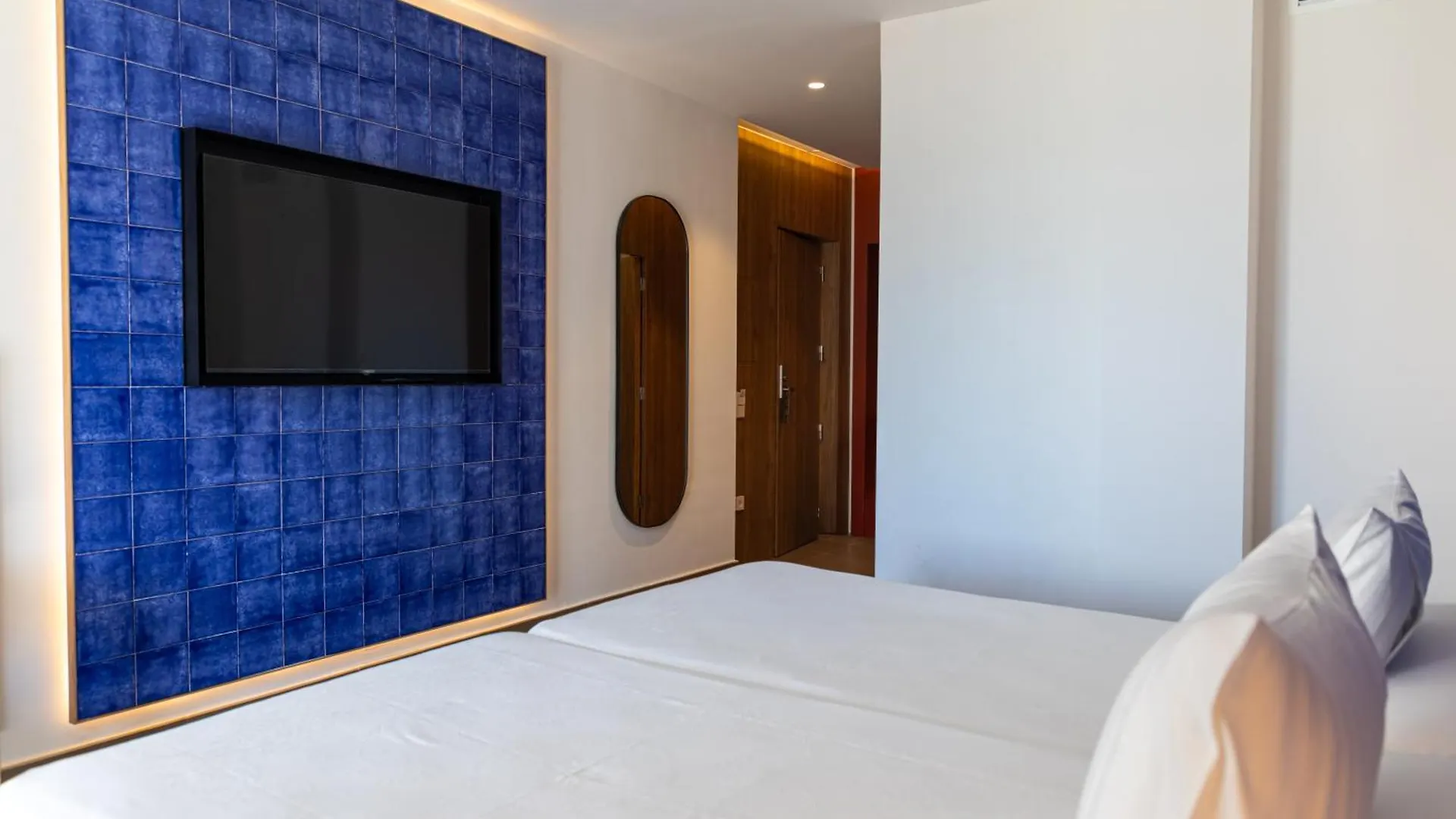 Perla Marina Hotel Nerja Spain
